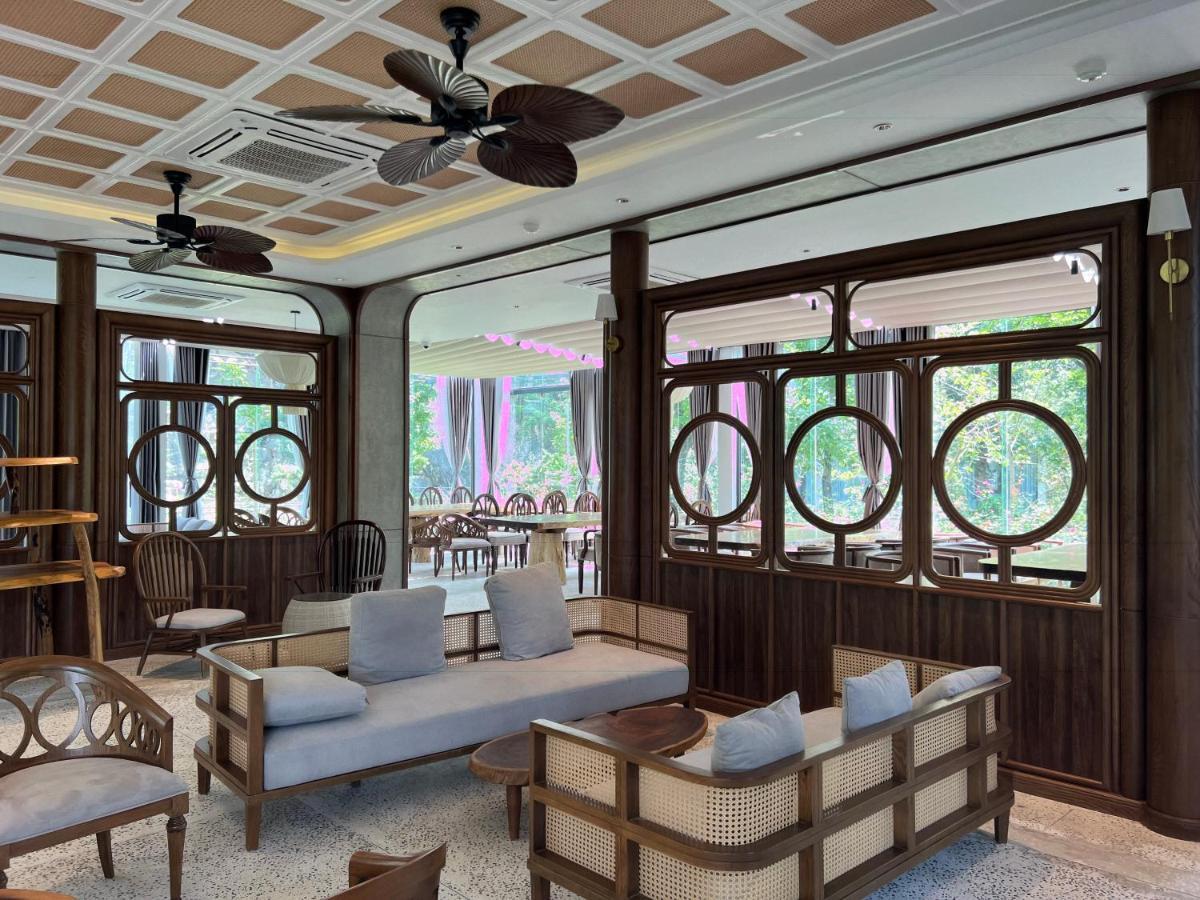 Minawa Kenhga Resort & Spa Нин Бин Екстериор снимка