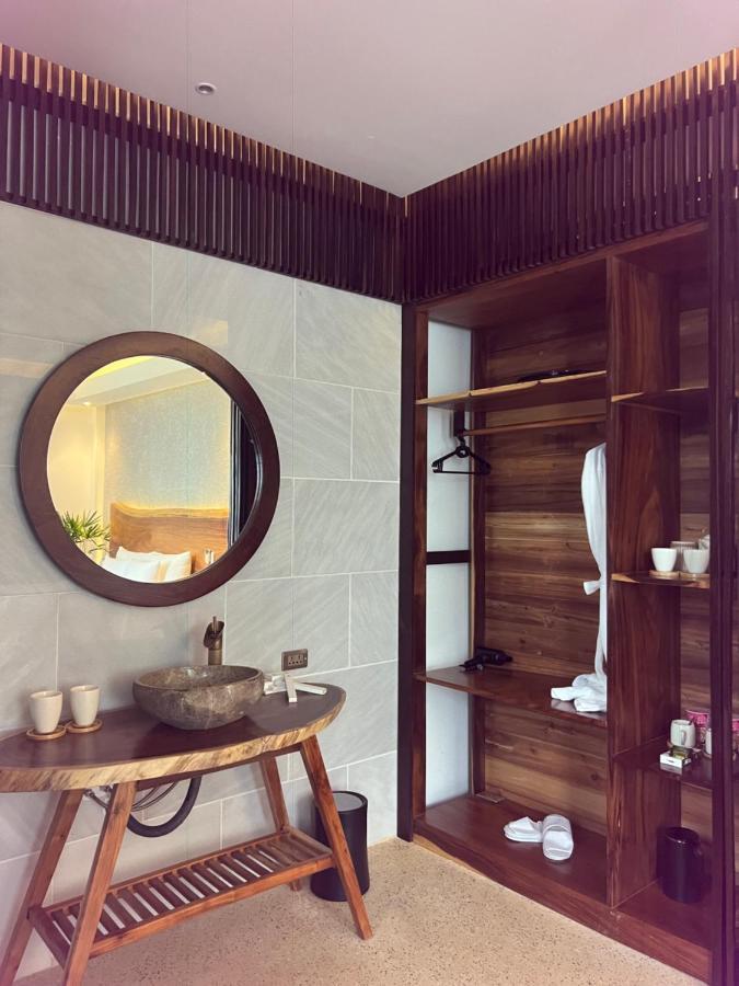 Minawa Kenhga Resort & Spa Нин Бин Екстериор снимка