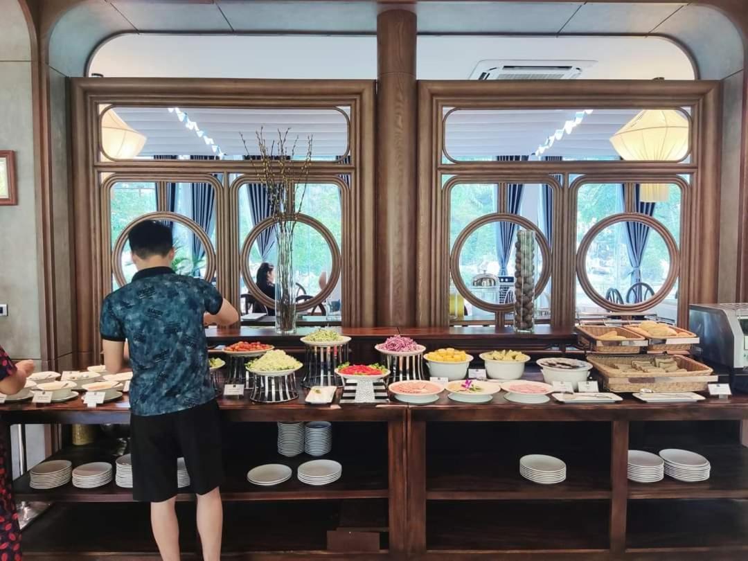 Minawa Kenhga Resort & Spa Нин Бин Екстериор снимка