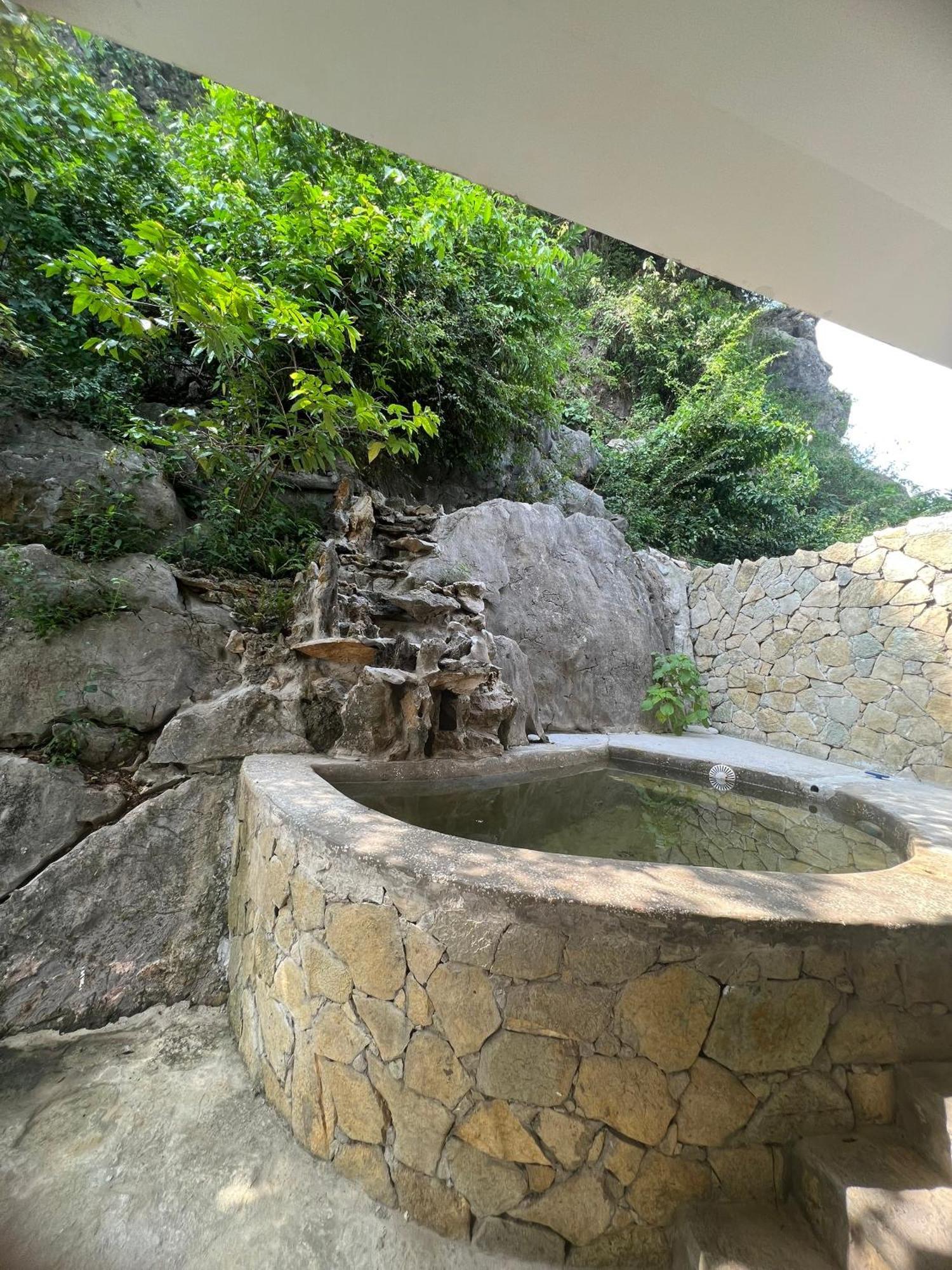 Minawa Kenhga Resort & Spa Нин Бин Екстериор снимка